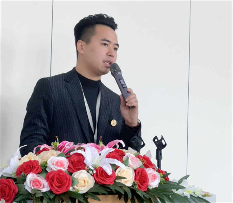 味滋香組織全體員工開展《銷售密碼》學(xué)習(xí)分享會(huì)